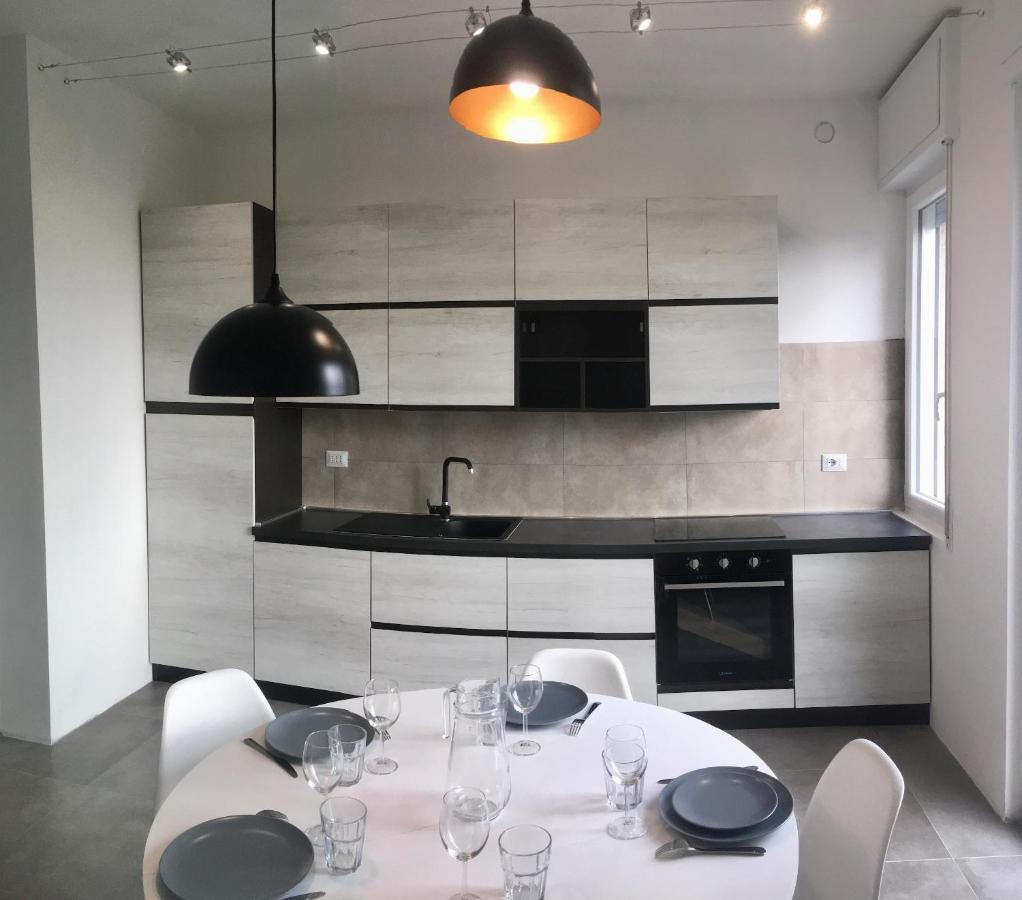 Caseospitali - Casa Lumiere, Bilocale Panoramico E Luminoso - Piano 3 No Ascensore Cernusco Sul Naviglio Exteriör bild